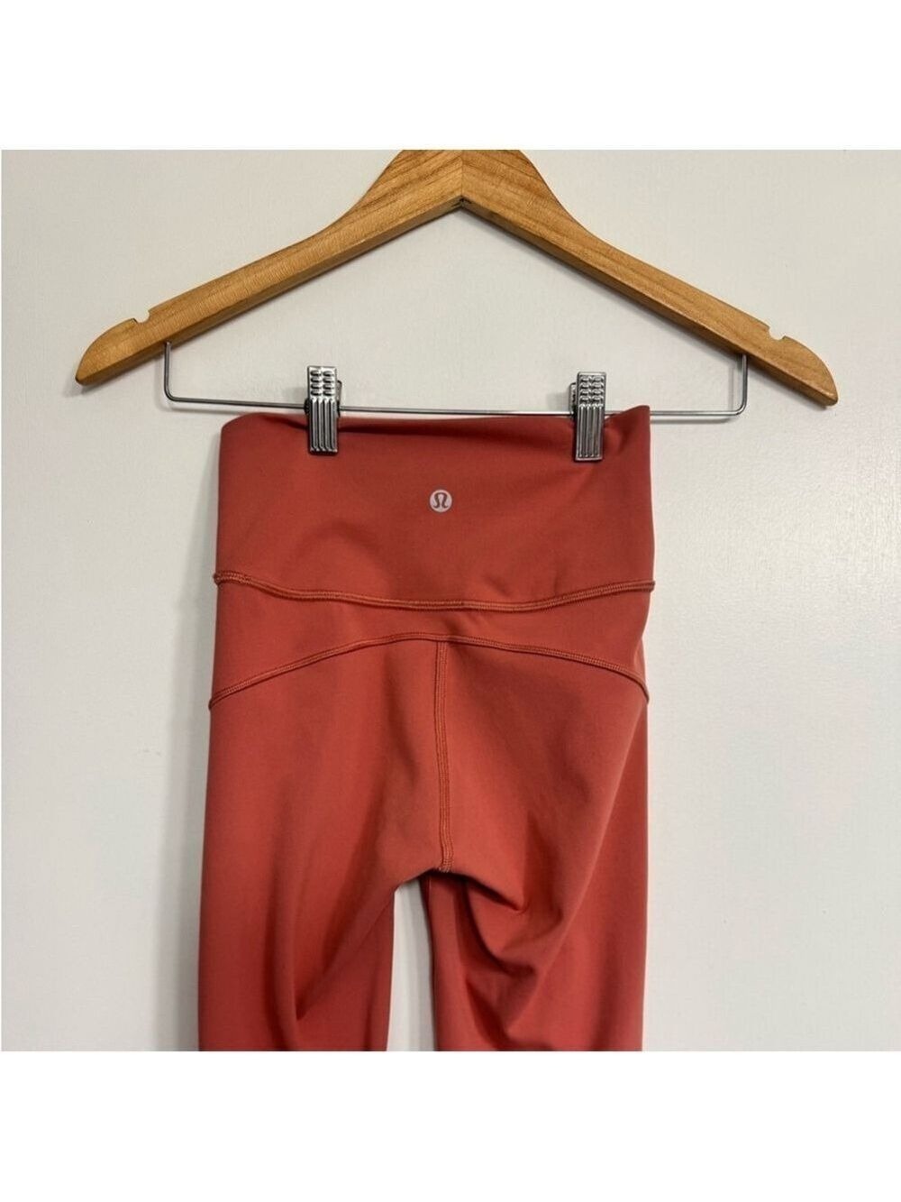 Lululemon In Movement Tight 25 Inch Everlux Rustic Coral Size 2 - Picture 8 of 10